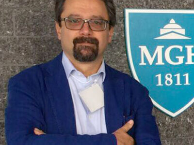 Dottor Alessandro Vagaggini, neurochirurgo specializzato nella cura del mal di schiena attraverso il trattamento delle ernie discali